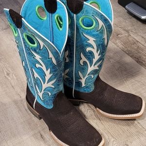 8.5 Women's Ariat Boots